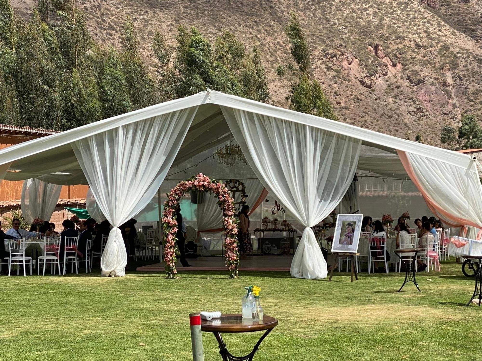Lizzy Wasi Urubamba Hotel Eksteriør billede